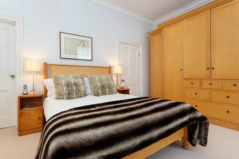 Veeve - Elegant Edis