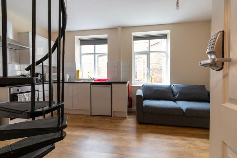 Granada Apartments