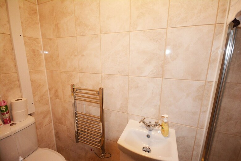 Hostal London Luxury 7 Bedroom Holiday Let