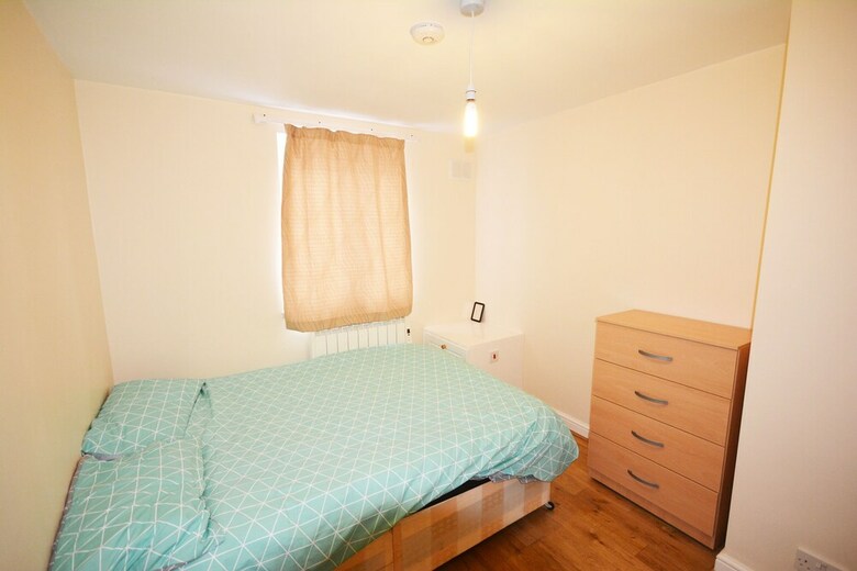 Hostal London Luxury 7 Bedroom Holiday Let