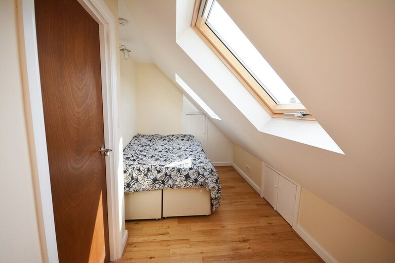 Hostal London Luxury 7 Bedroom Holiday Let