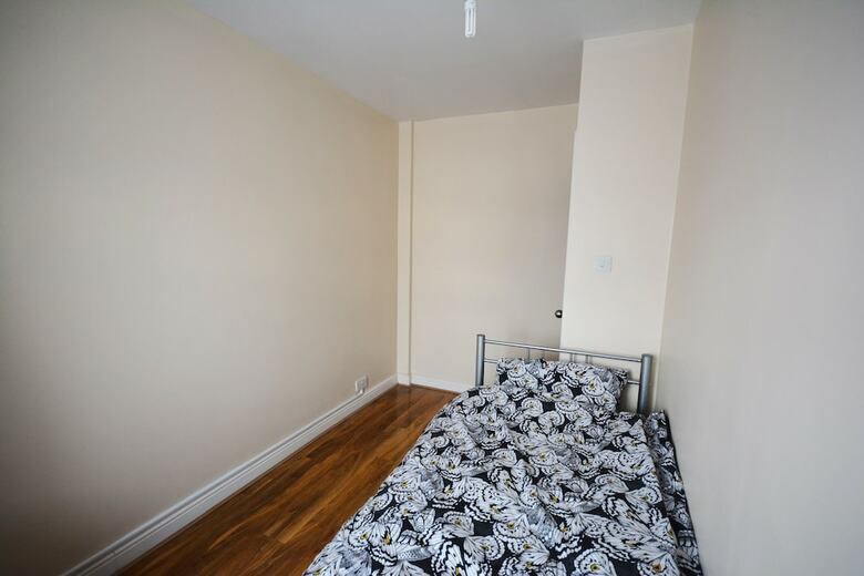 Hostal London Luxury 7 Bedroom Holiday Let