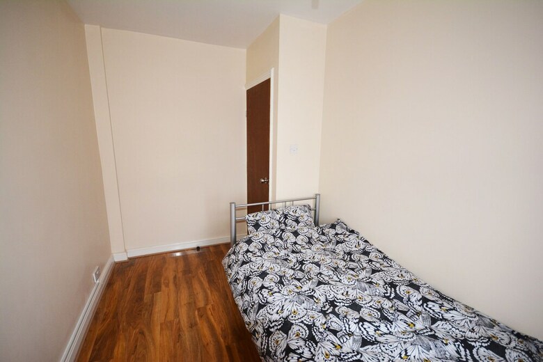 Hostal London Luxury 7 Bedroom Holiday Let