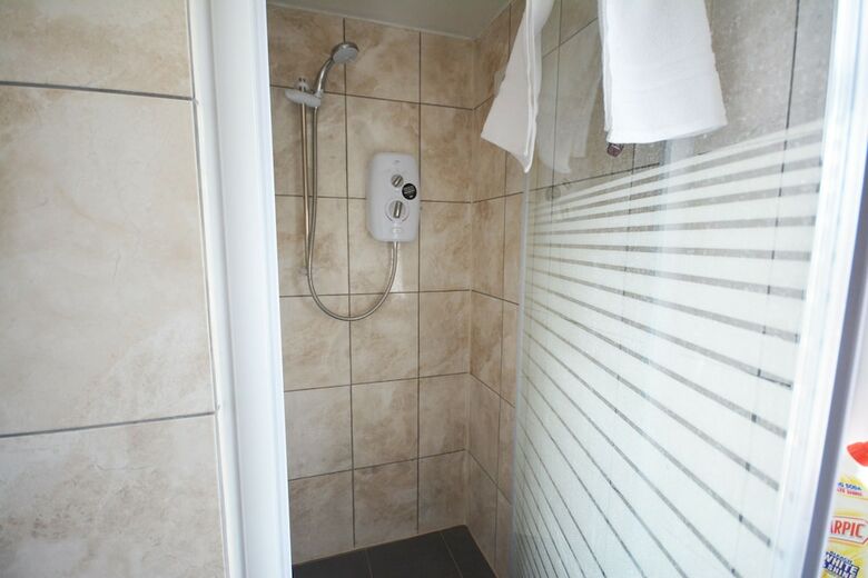 Hostal London Luxury 7 Bedroom Holiday Let