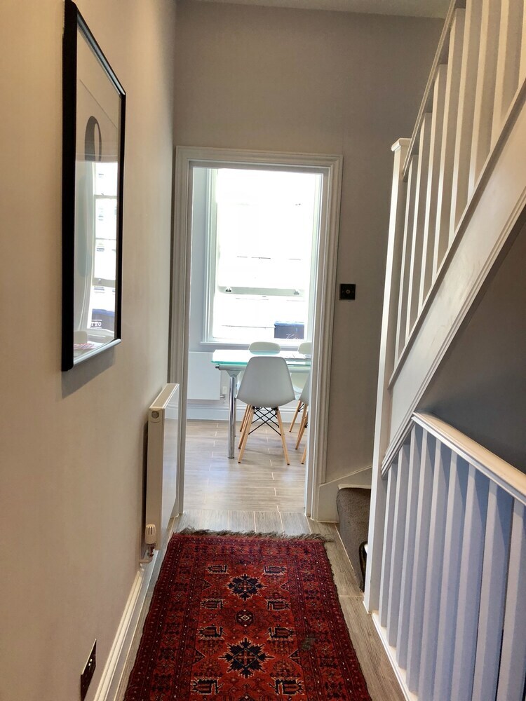 Apartamentos Stylish 2 Bedroom Maisonette In Victoria