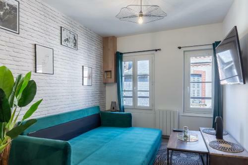 Vert D'hotes - Charming Renovated Apartment - Downtown - Wifi -