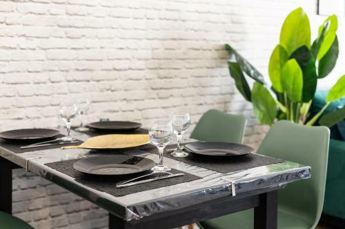 Vert D'hotes - Charming Renovated Apartment - Downtown - Wifi -