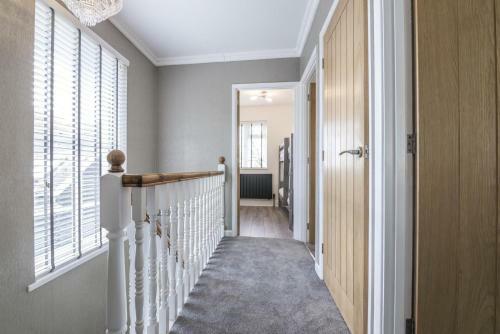 Mayfield House - 4 Bedroom House - Tenby