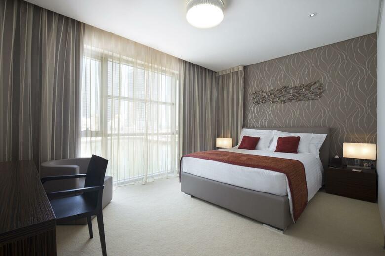 Avenue Hotel