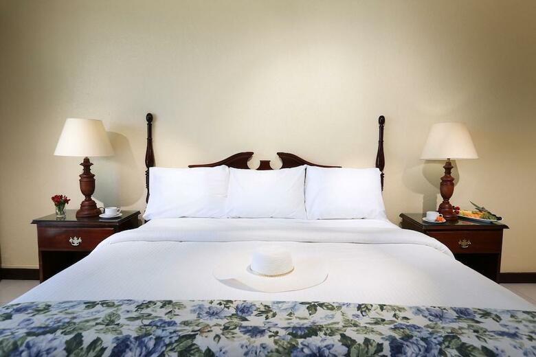 Hotel Breezes Resort Bahamas All Inclusive