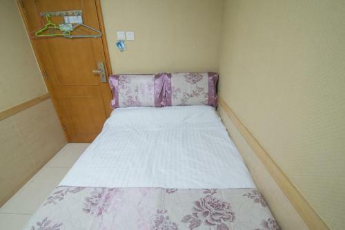 Hostal Kam Fu Guesthouse