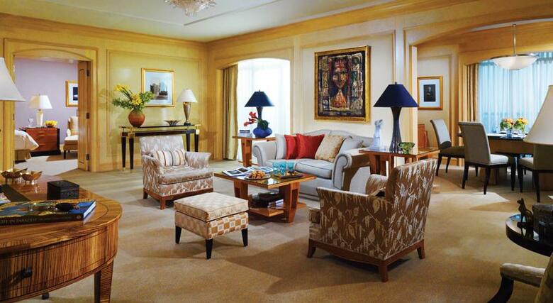 Four Seasons Hotel Cairo Nile Plaza