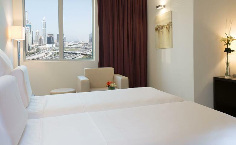Pullman Dubai Jumeirah Lakes Towers - Hotel And Residence