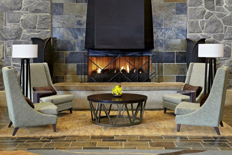 Hotel Hilton Whistler Resort And Spa