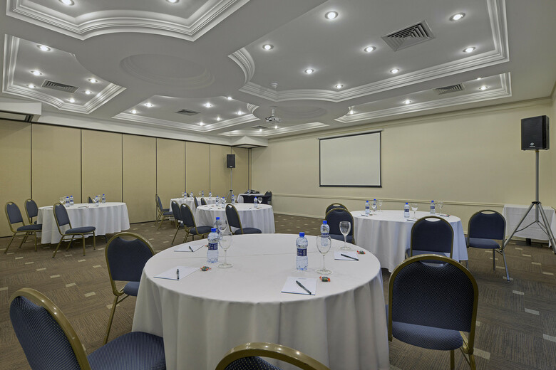 Hotel Deville Curitiba Batel