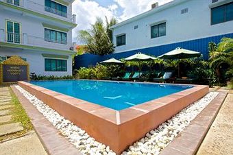 Damnak Riverside Hotel