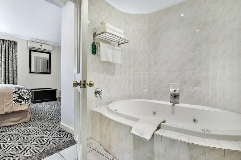 Protea Hotel Balalaika Sandton