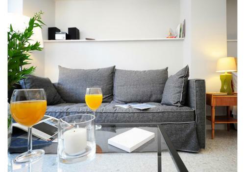 Live In Athens, Psyrri Central Apartments