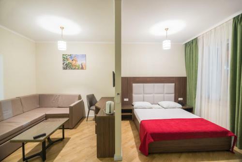 Hotel Pivdenniy