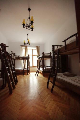 Ghostel - Medieval Hostel