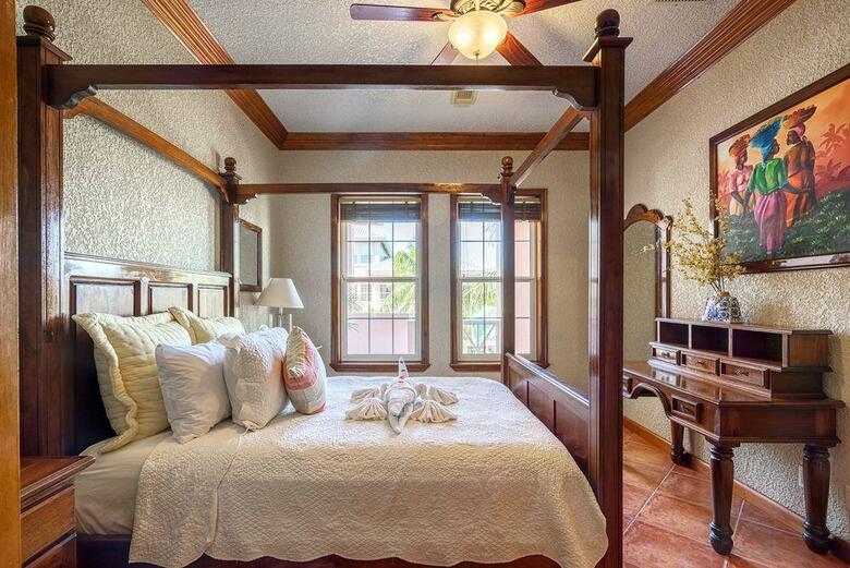 Hotel Grand Colony Island Villas