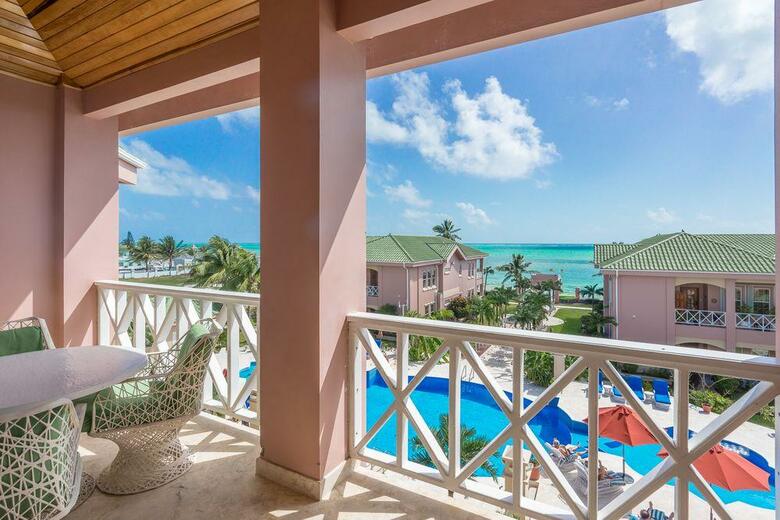 Hotel Grand Colony Island Villas