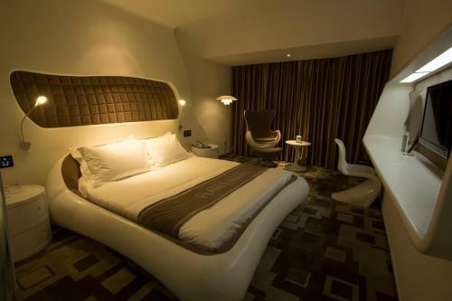 Guangzhou Planet Hotel