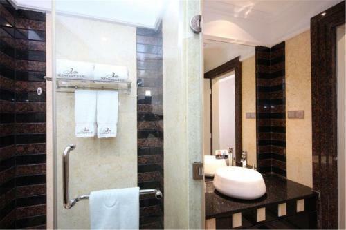 Guangdong Nanyang Royal Hotel