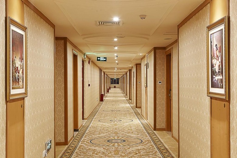 Vienna Hotel Banxuegang Road