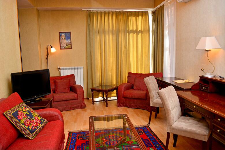 Betsy's Hotel