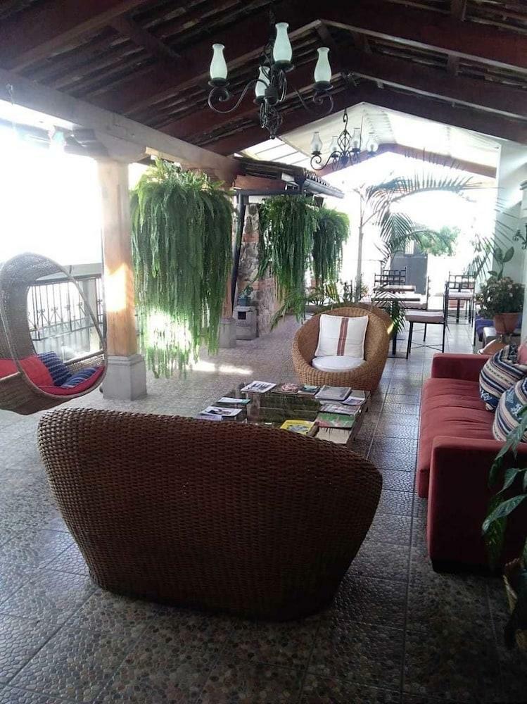 Casa Del Arco