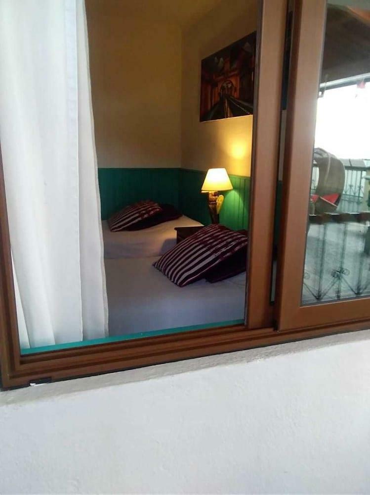 Casa Del Arco