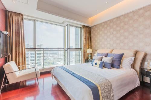 Binjiang Seven Service Apartment