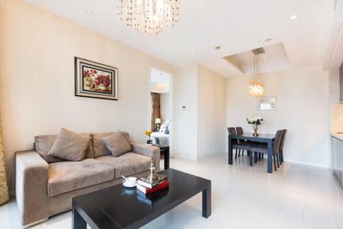 Binjiang Seven Service Apartment