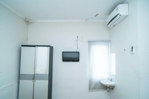 Hotel 77 Guest House Serpong Redpartner