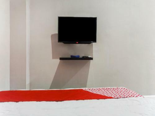 Hotel Vaccinated Staff - Oyo 90277 Kmk Residence