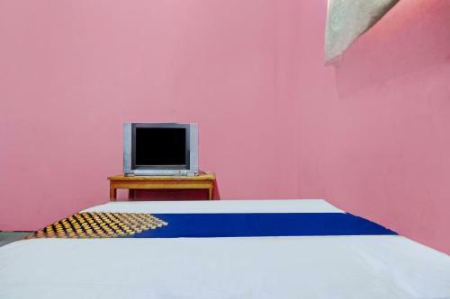 Hotel Vaccinated Staff - Oyo 90268 Aliyah Syariah