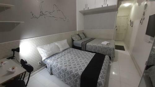Apartamento Flat Com Wi-fi Entre Os Postos 1 E 2 de Copacabana