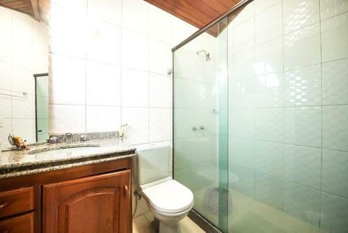 Casa Em Cond Fechado Com Wifi, Piscina E Churrasq
