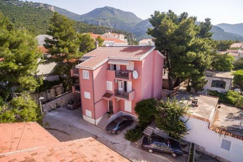 Apartmani Marina