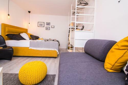 Art Studio Apartment Kata