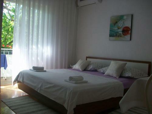 Hostal Apartment Niki