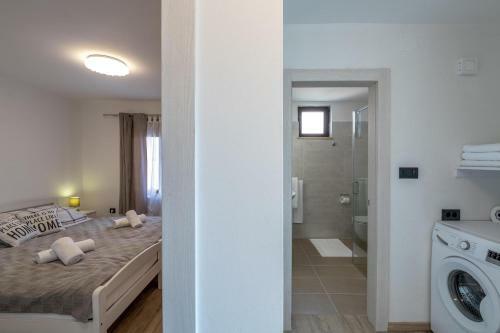 Apartments Lovric