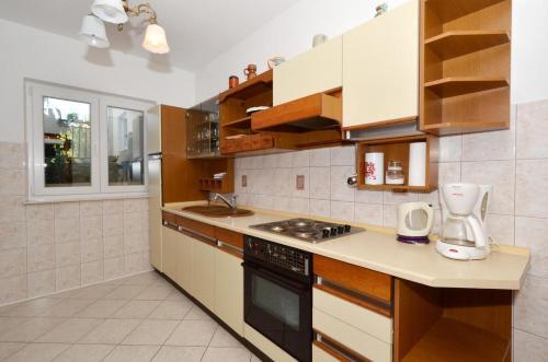 Apartments By The Sea Trogir - 14242