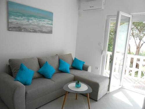 Apartment Okrug Gornji 13859a