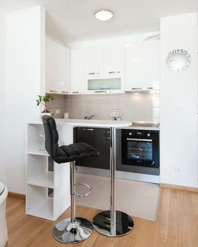 Blue Pearl Apartment