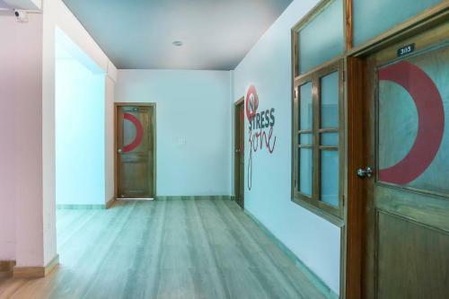 Hotel Collection O 81605 City Apartments