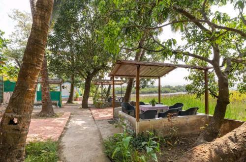 Hotel Infinity Lake View 6bhk Bungalow With Private Pool