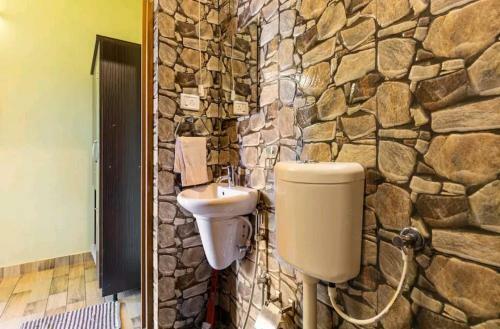 Hotel Infinity Lake View 6bhk Bungalow With Private Pool
