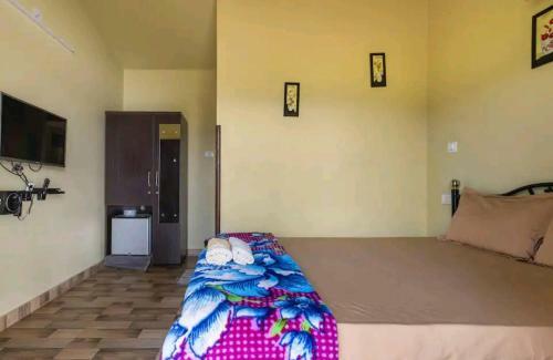 Hotel Infinity Lake View 6bhk Bungalow With Private Pool